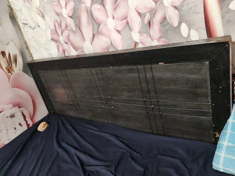 Double Bed 0