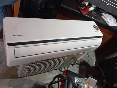 AC Dawlance 1.5 ton for sale DC inveter