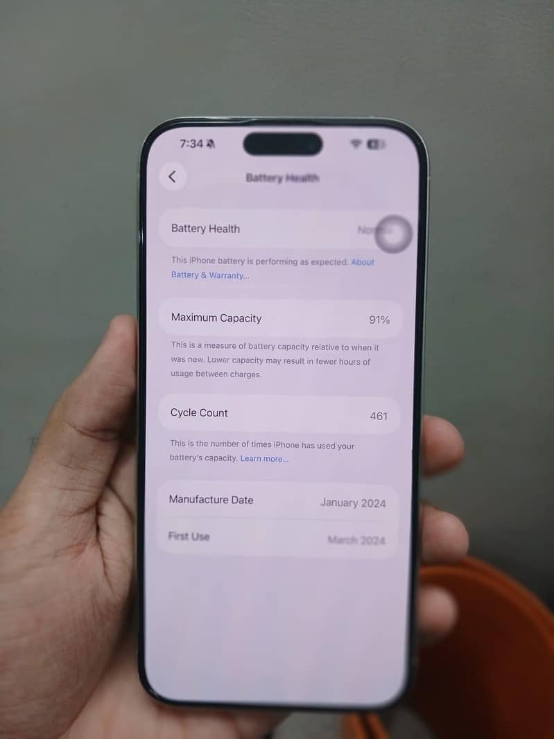 Apple iPhone 15 Pro Max 4