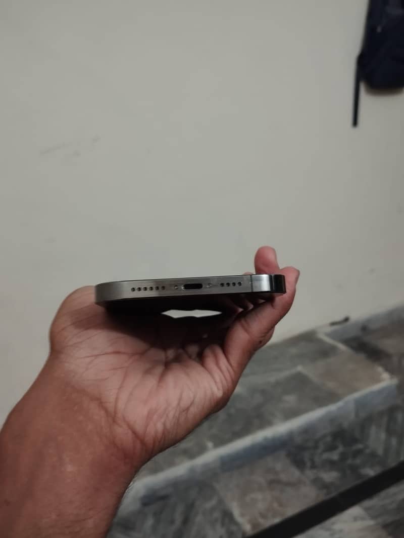 Apple iPhone 12 Pro Max 1