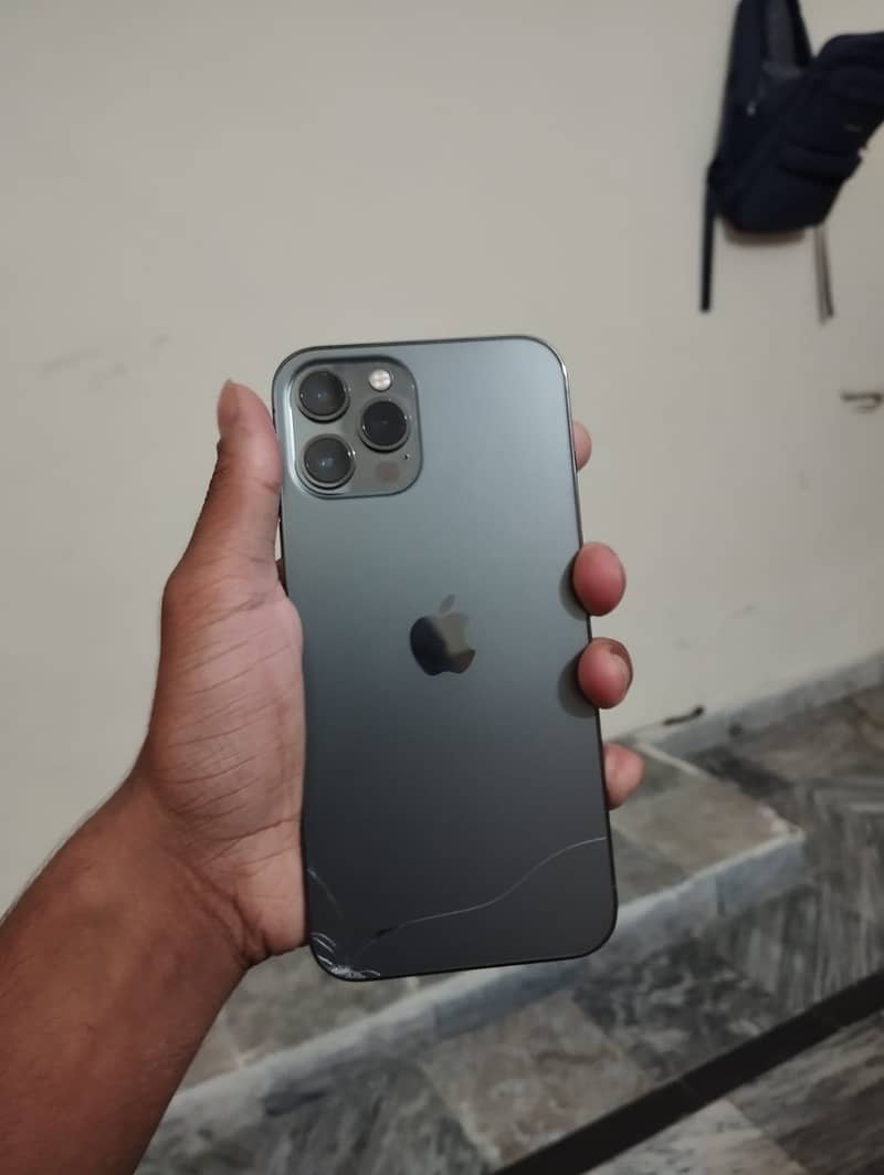 Apple iPhone 12 Pro Max 3
