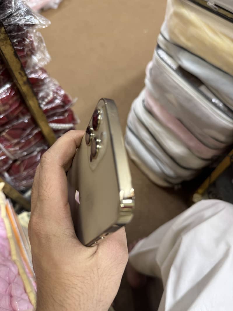 Apple iPhone 12 Pro Max 1