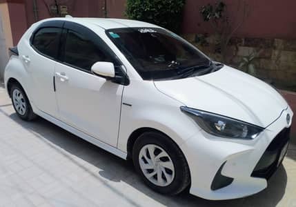 Toyota Yaris Hatchback X 2021