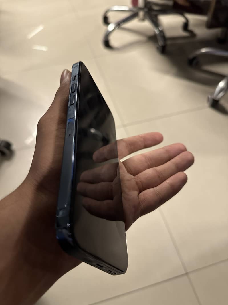 Apple iPhone 12 Pro Max 6