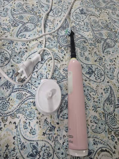 oral b braun electric tooth brush