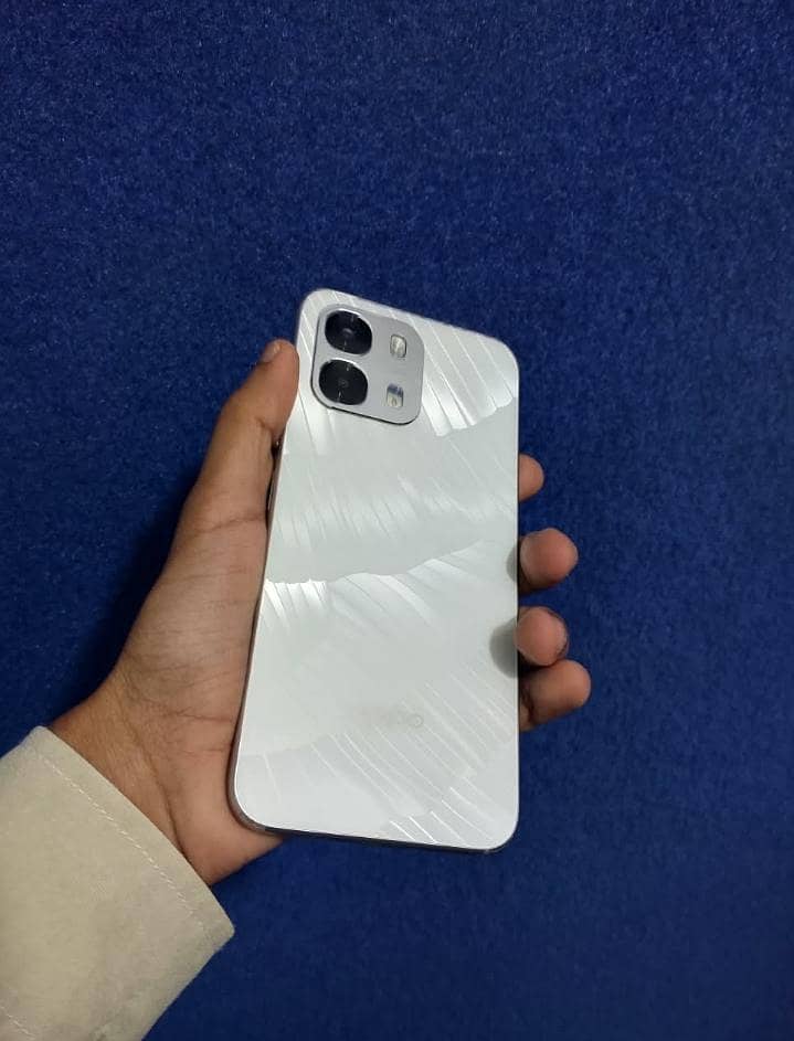 OPPO A6s 5