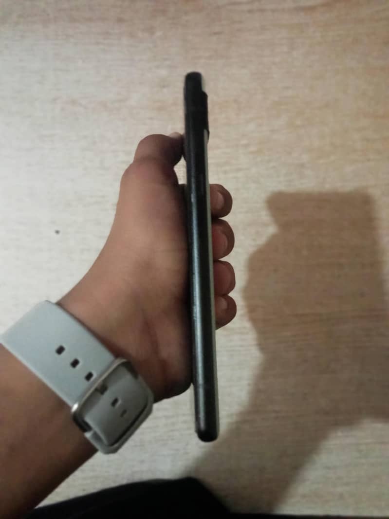Google Pixel 6a 1