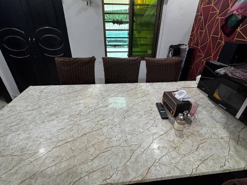 Dining table for Sell 2