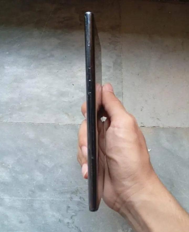 Samsung Mobile Note 10 Plus 3