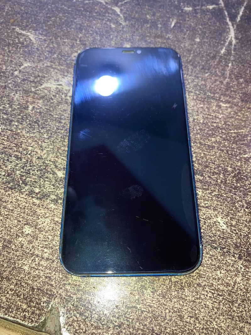Apple iPhone 12 0