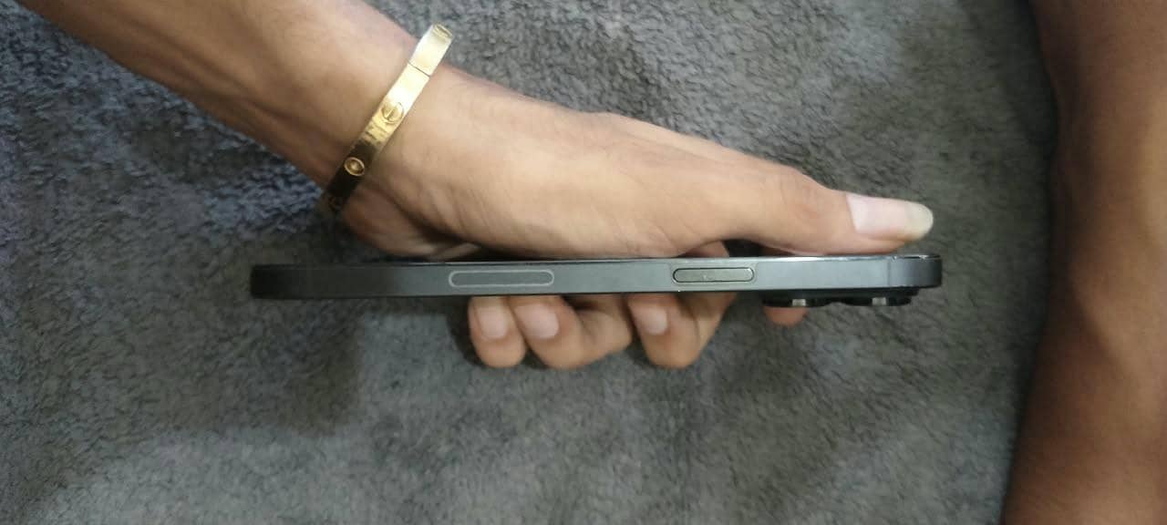 Apple iPhone 14 Pro Max 3