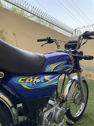 CD 70 2023/2024 Blue Colour 10/10 condition geniune Bike