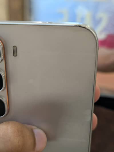 Infinix Hot 60. Pro 8 gb 128gb AMOLED Display