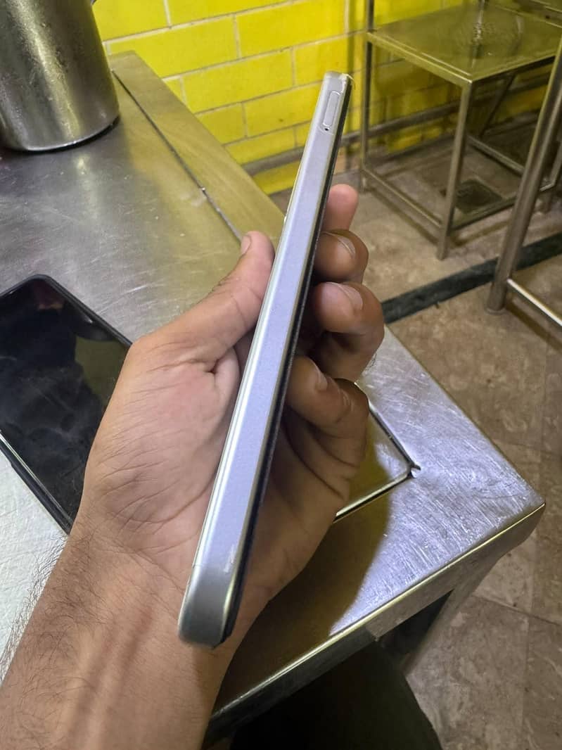 OPPO A6s 2