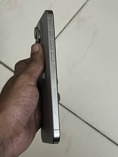 iPhone 15 Pro Max natural titanium 256gb JV