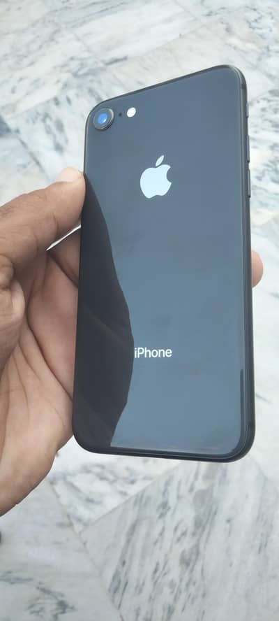 Apple iPhone 8