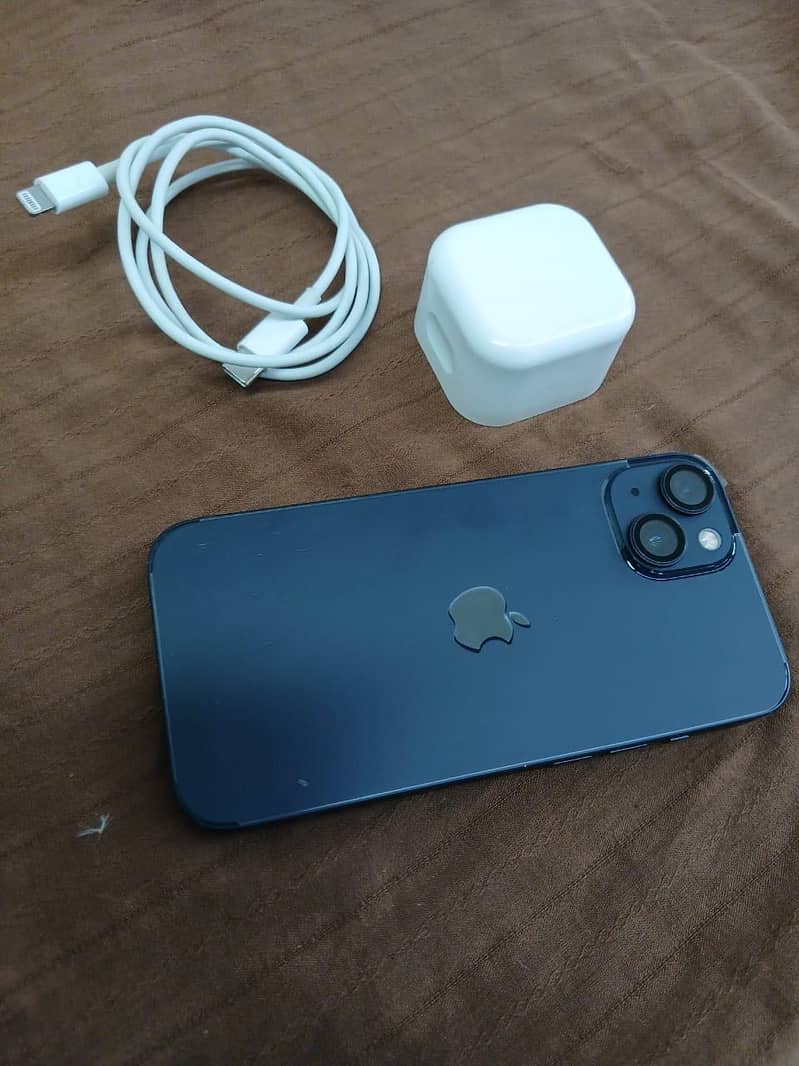 Apple iPhone 13 9