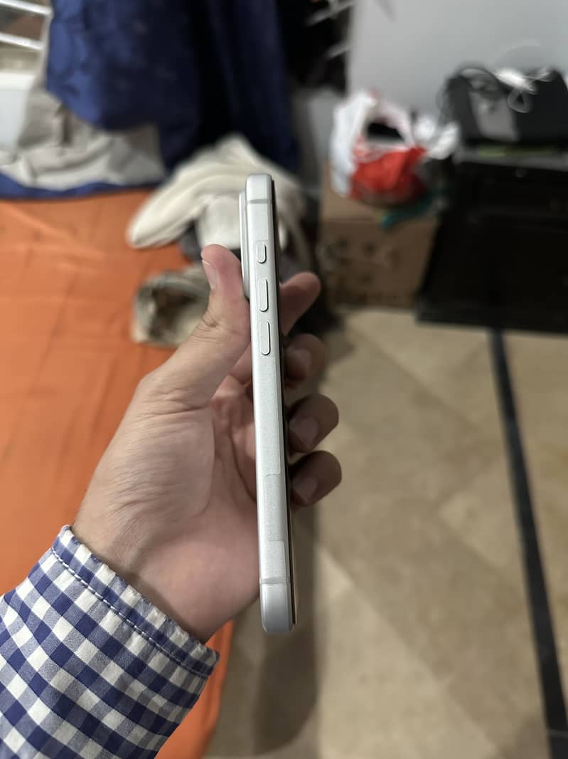 Apple iPhone 17 Pro 2