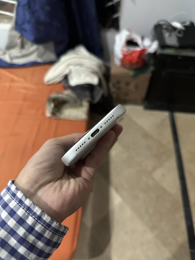 Apple iPhone 17 Pro 4