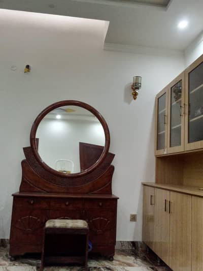 Heavy Pure Solid Wooden Dressing Table / Dresser with Mirror