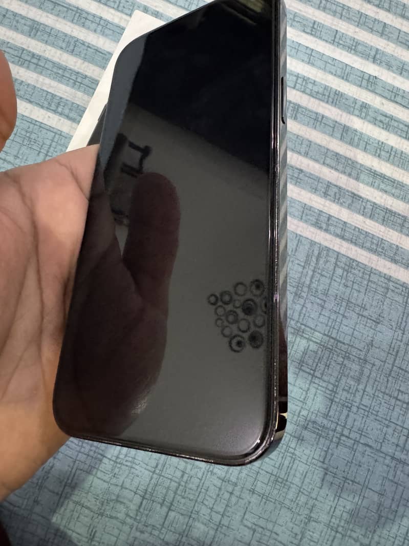 Apple iPhone 14 Pro Max 7