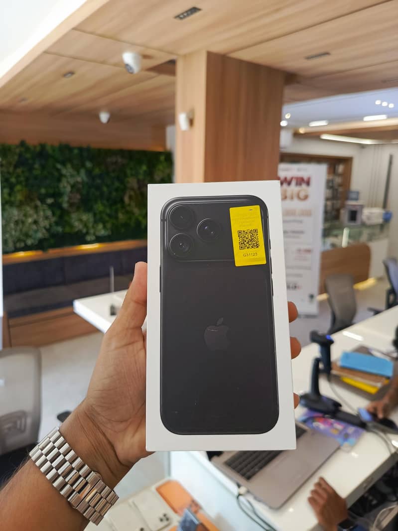 Apple iPhone 18 Pro Max 2