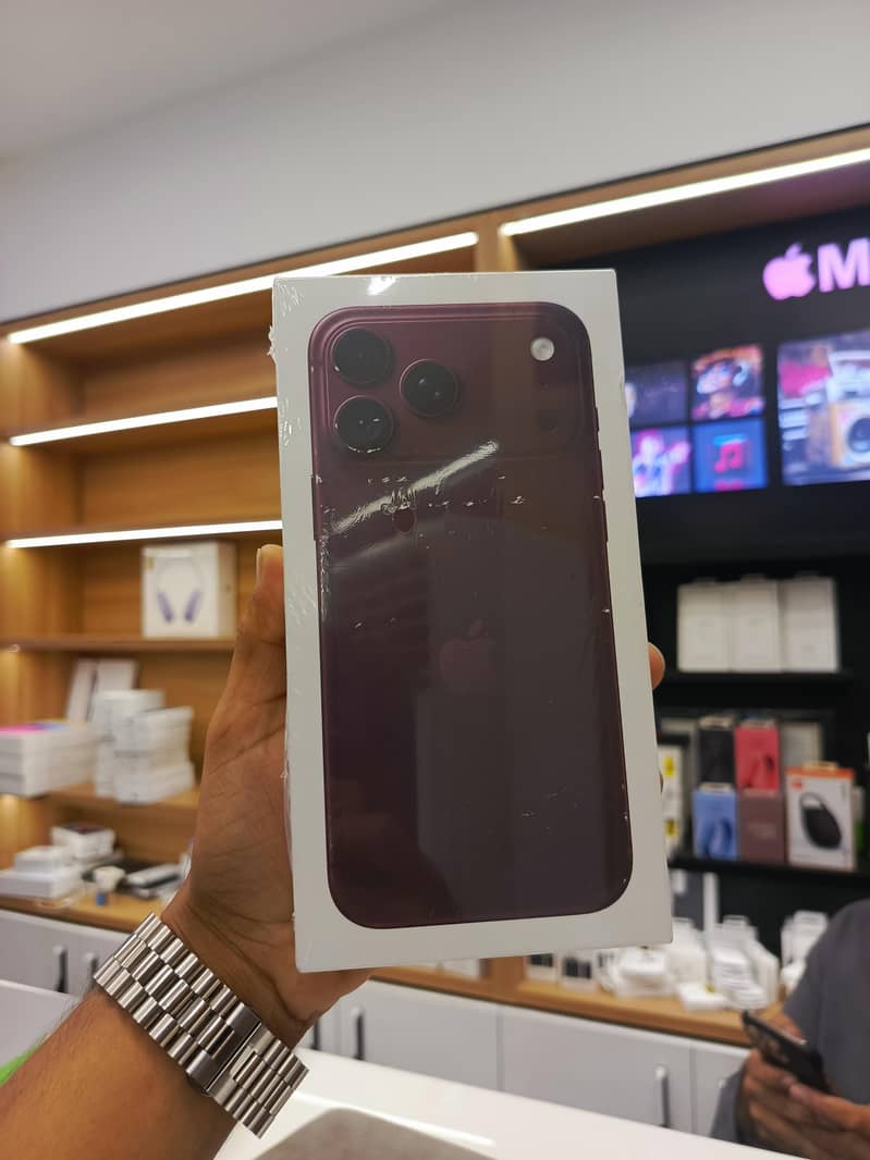 Apple iPhone 18 Pro Max 4