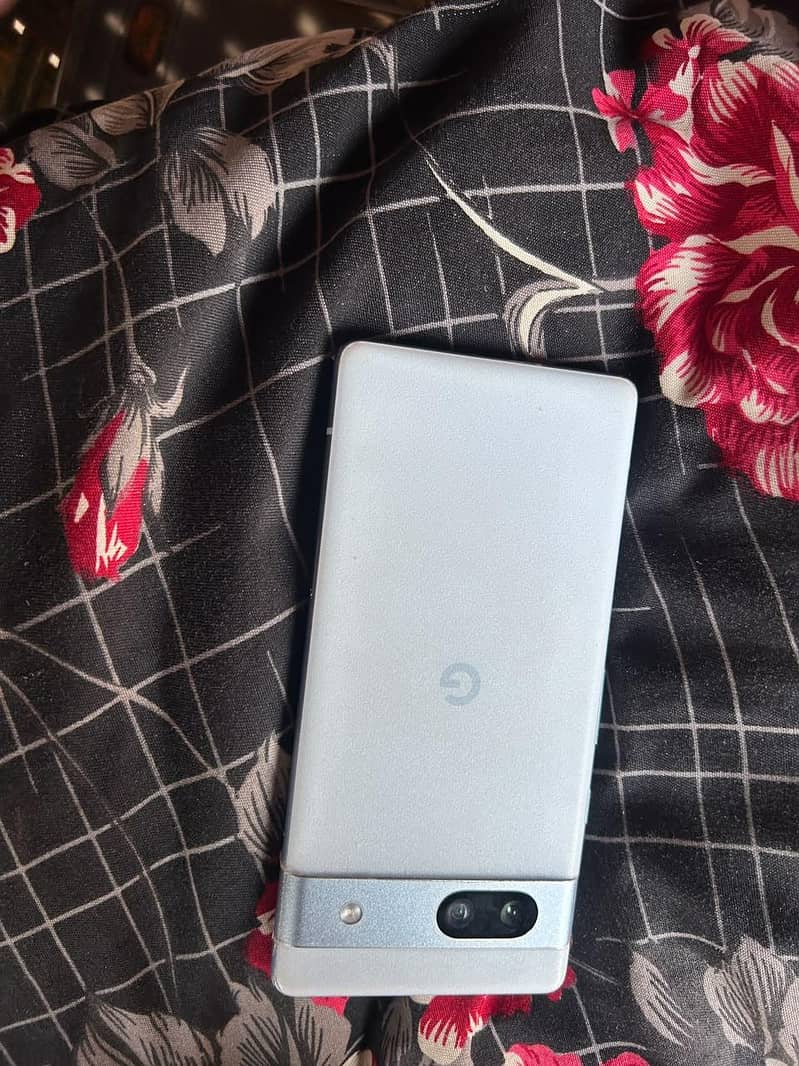 Google Pixel 7a 2