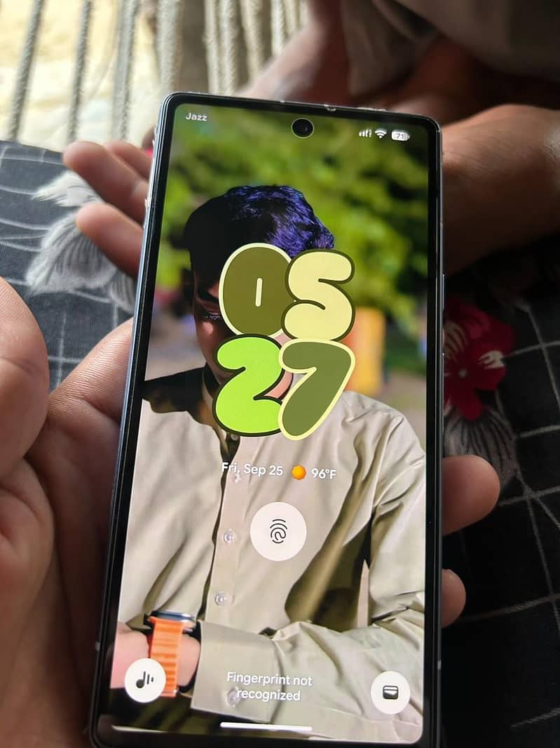 Google Pixel 7a 5