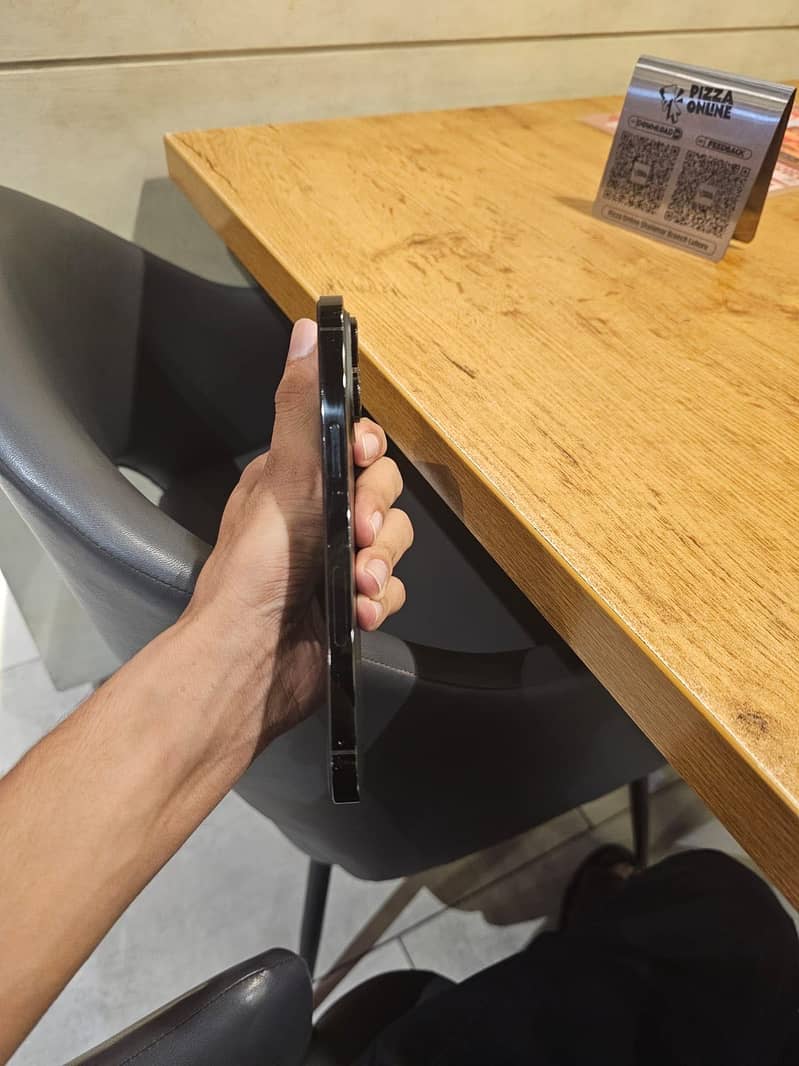 Apple iPhone 14 Pro Max 2