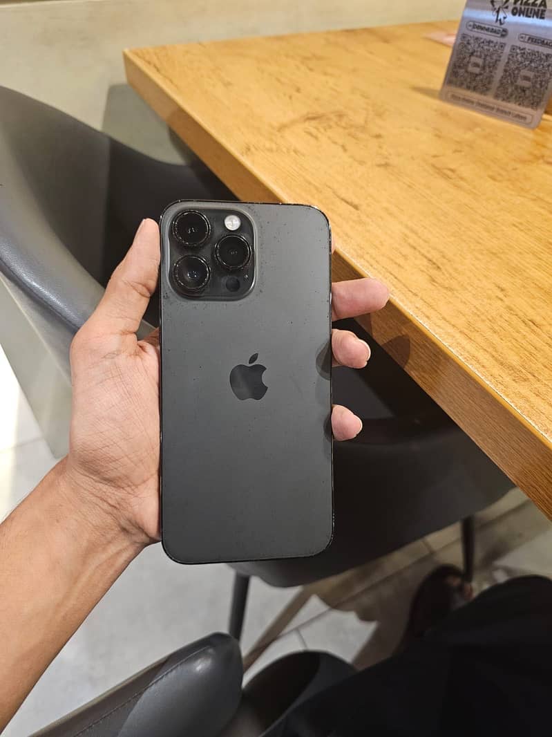 Apple iPhone 14 Pro Max 0