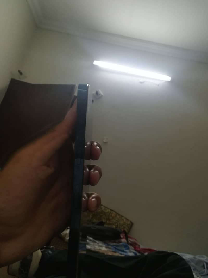 Apple iPhone 12 Pro Max 2