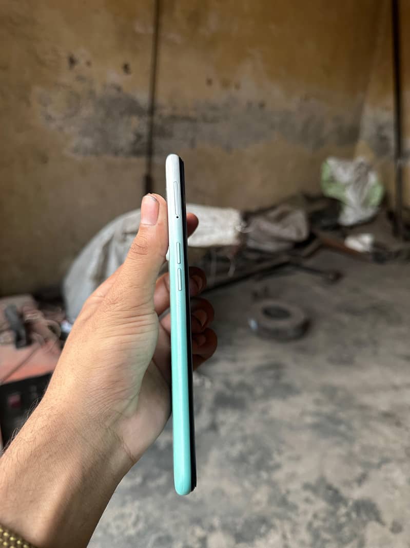 OPPO A31 1