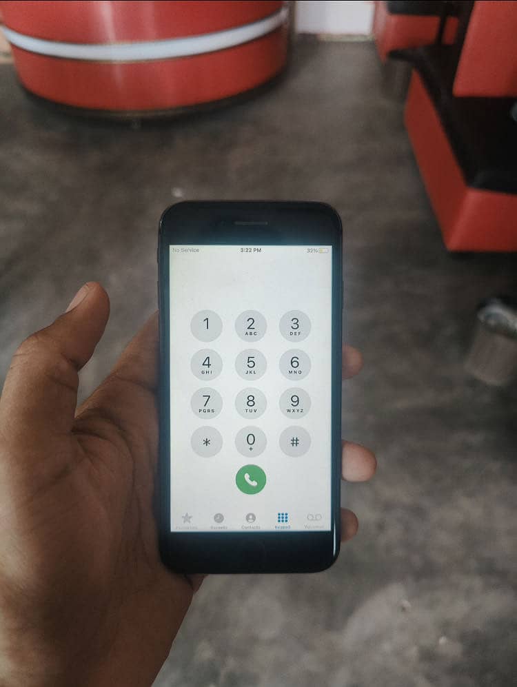 Apple iPhone 8 1