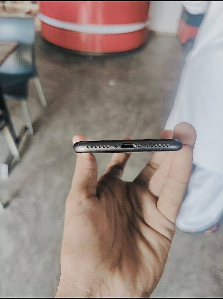 Apple iPhone 8 2