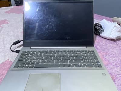 Lenovo IdeaPad 720 | Core i7 8th Gen | 16GB RAM | RX 560 4GB