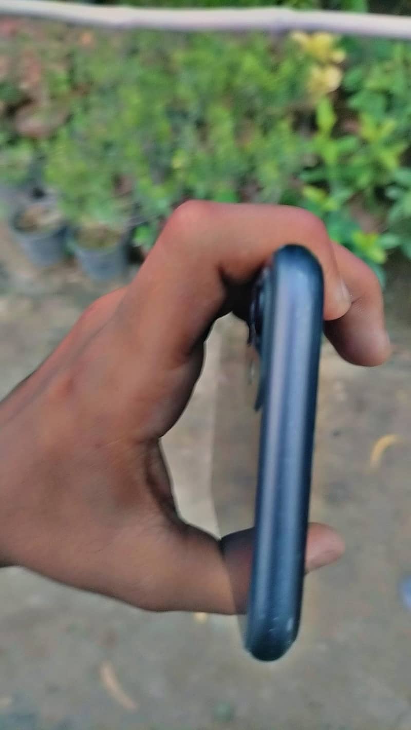 Apple iPhone 11 2