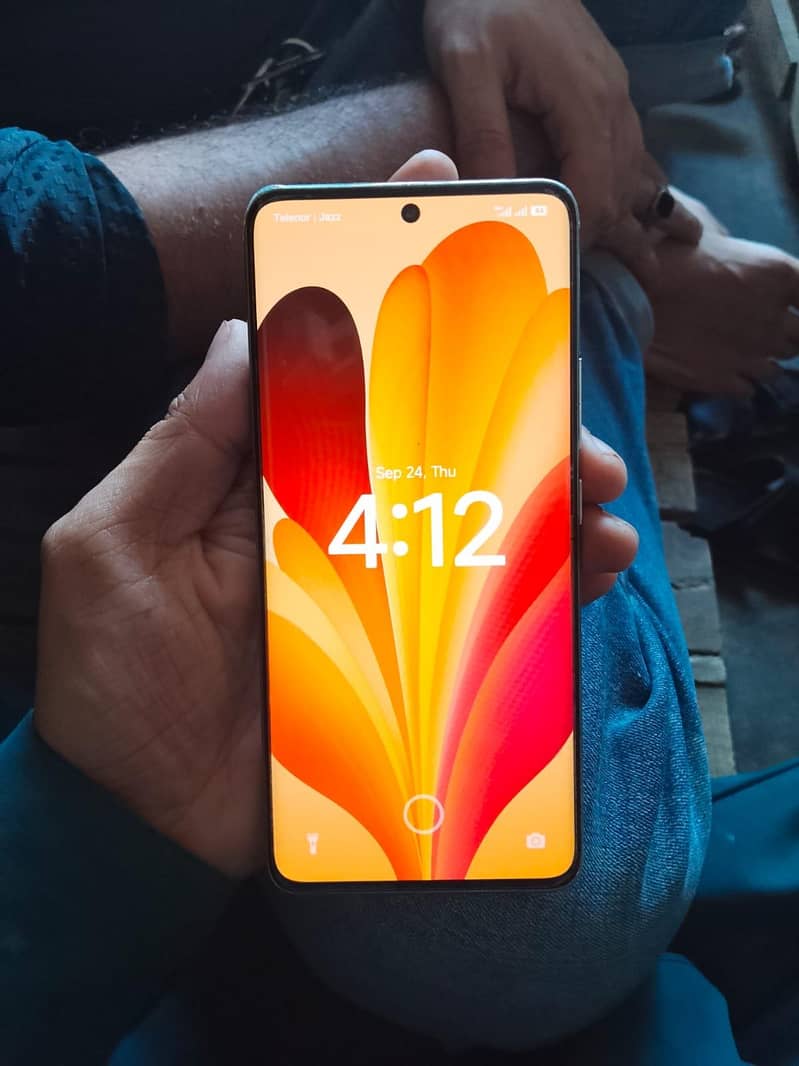 Xiaomi Redmi Note 14 Pro Plus 4