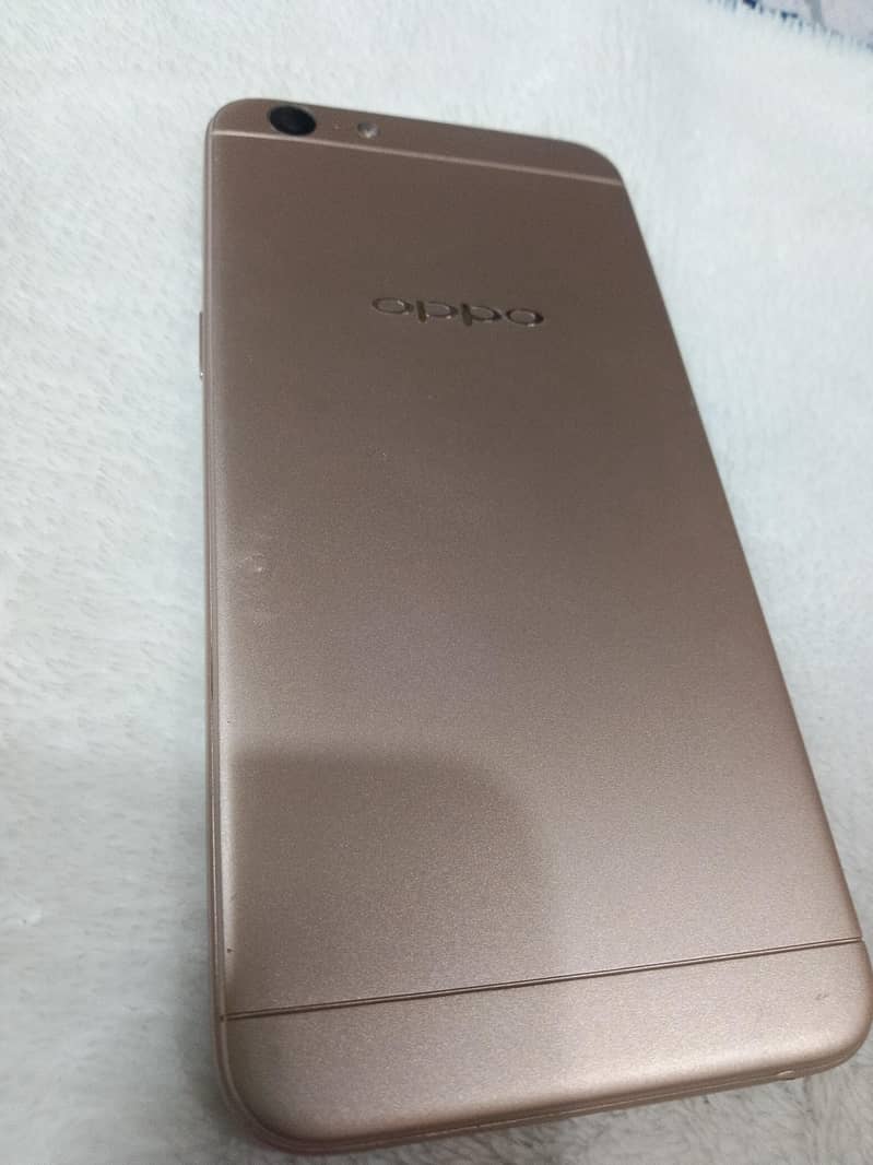 OPPO A57 1