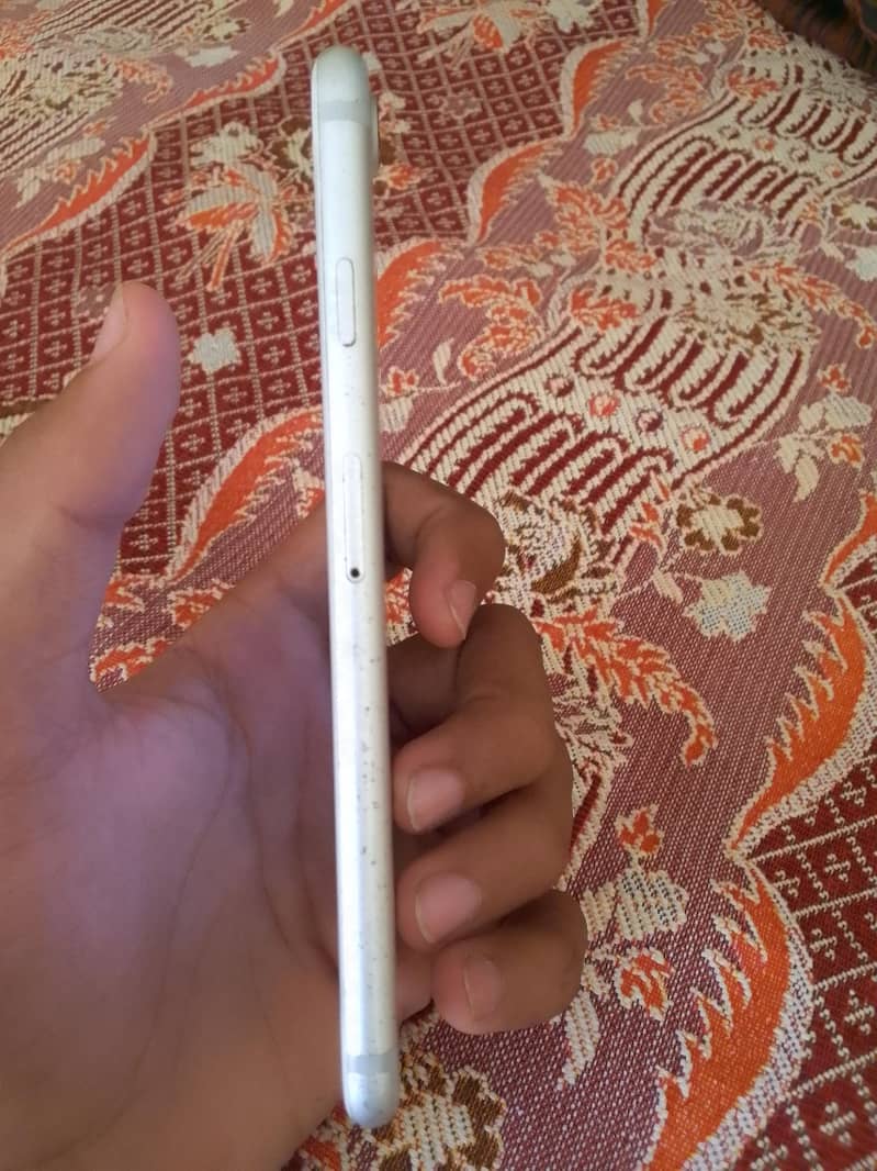 Apple iPhone 7 6