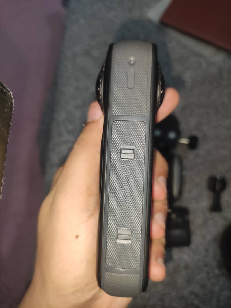 insta360 x5 Full package 4