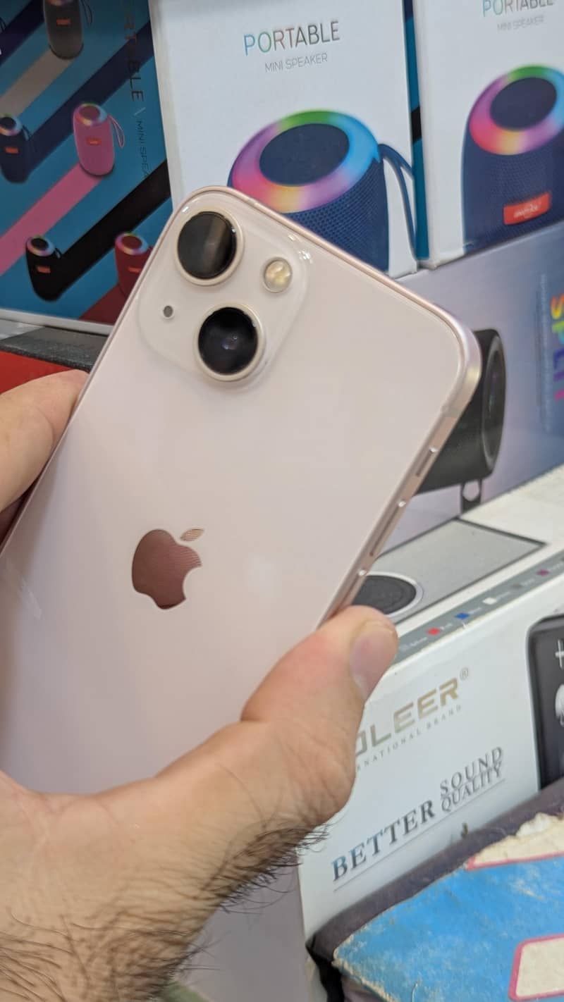 Apple iPhone 13 mini 4