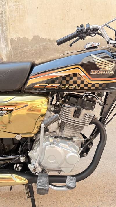 Honda 125 Special edition 24/25