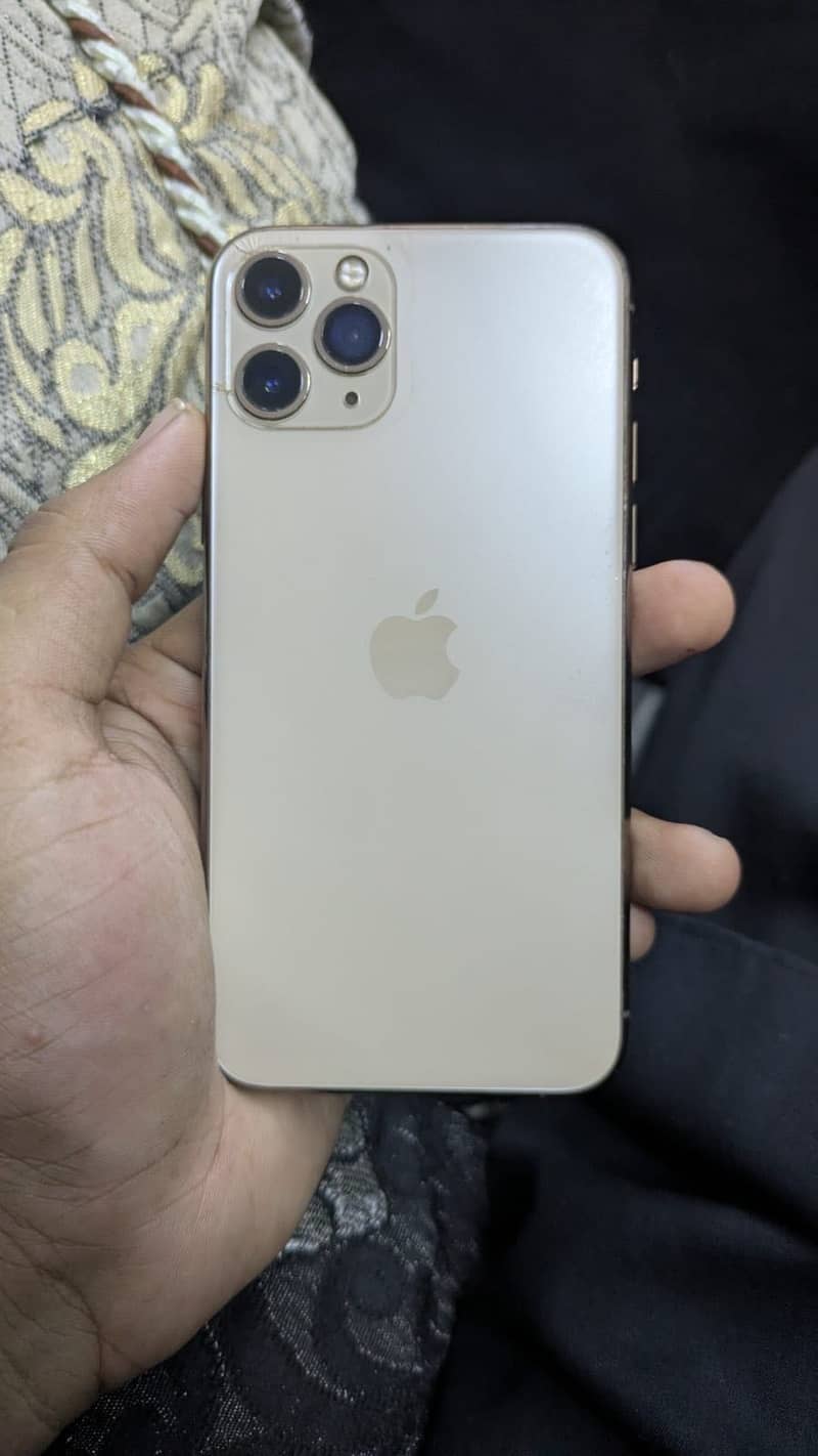 Apple iPhone 11 Pro 1