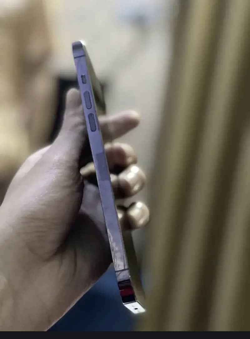 Apple iPhone 14 Pro Max 3