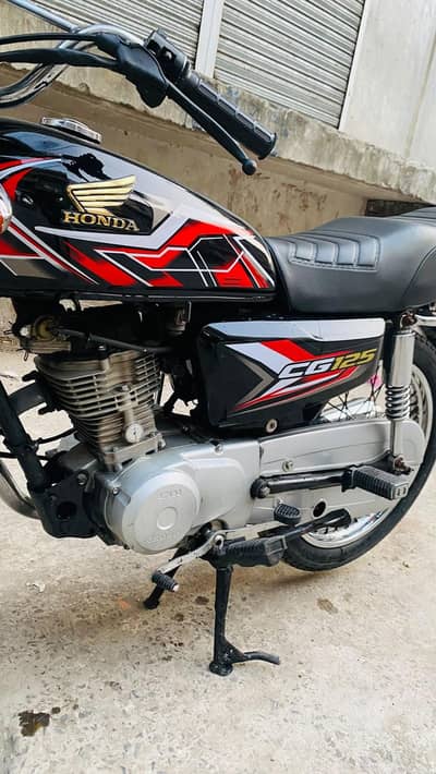 Crown 125 Restored in Honda Parts 2026