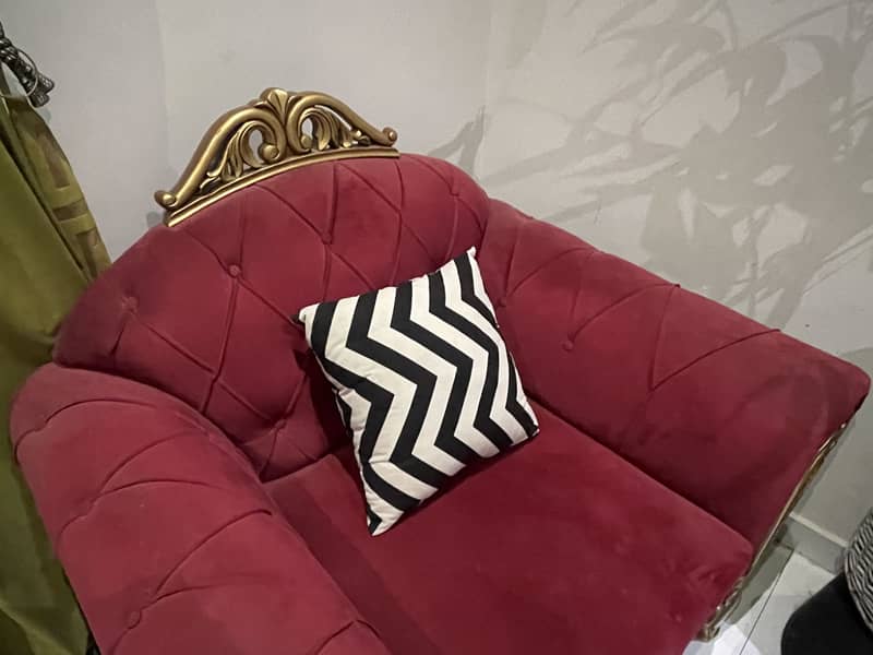 Deep maroon sofa set 2
