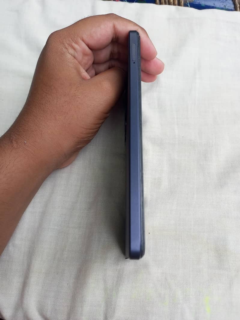 OPPO A60 1