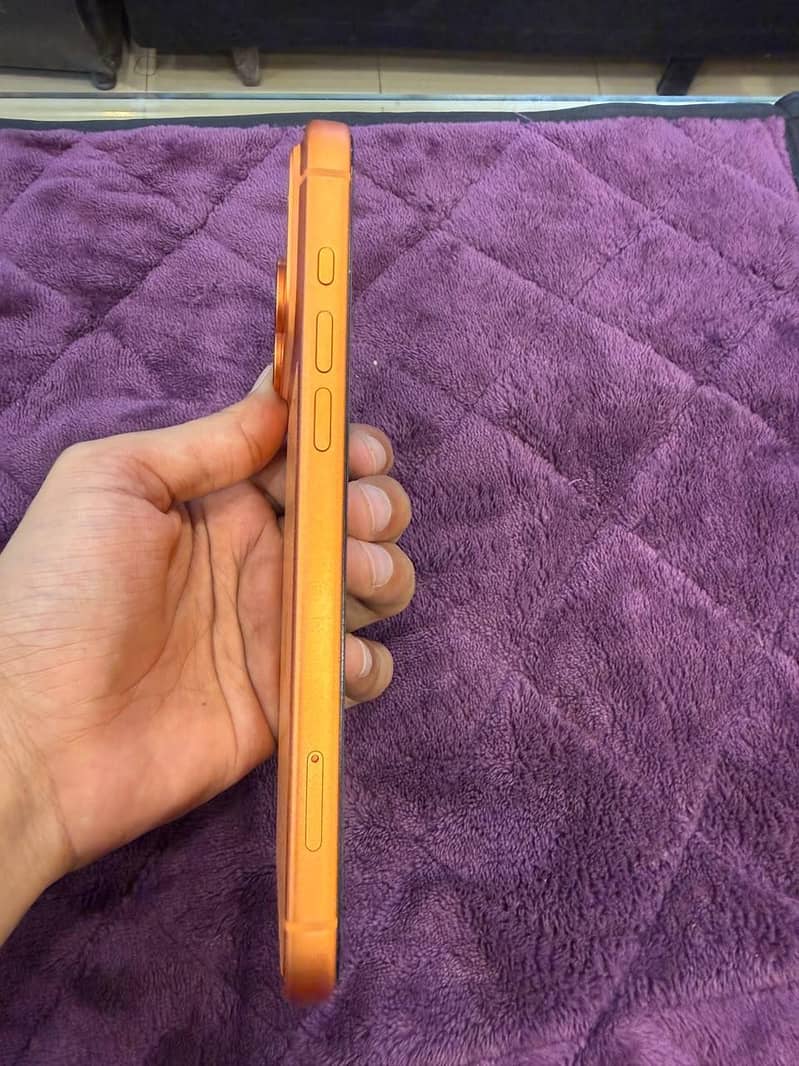 Apple iPhone 17 Pro Max 5