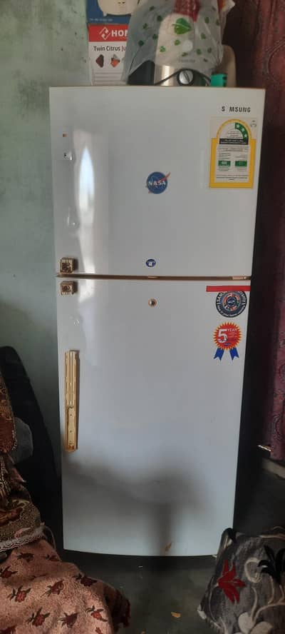 Imported fridge from soudia lush condition 10/9